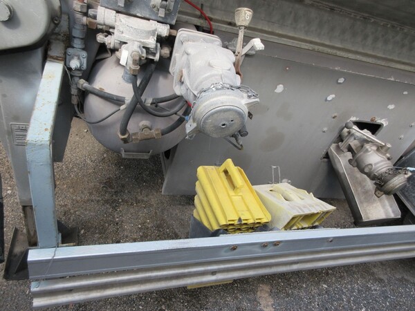 12#6937 Semirimorchio cisterna Bolgan in vendita - foto 8