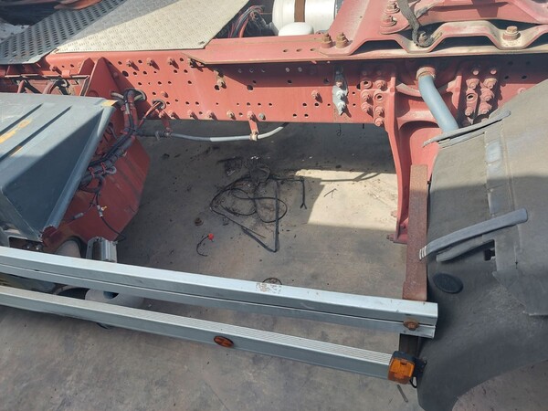 7#6937 Trattore stradale Iveco in vendita - foto 5