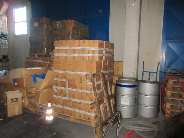 16#6938 Olio e lubrificanti per autotrazione in vendita - foto 2