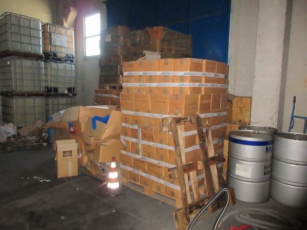 16#6938 Olio e lubrificanti per autotrazione in vendita - foto 5