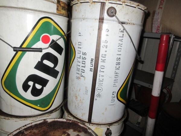 16#6938 Olio e lubrificanti per autotrazione in vendita - foto 14