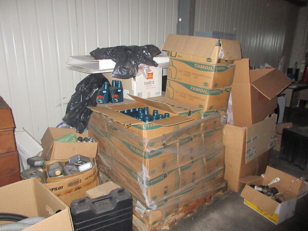 16#6938 Olio e lubrificanti per autotrazione in vendita - foto 25
