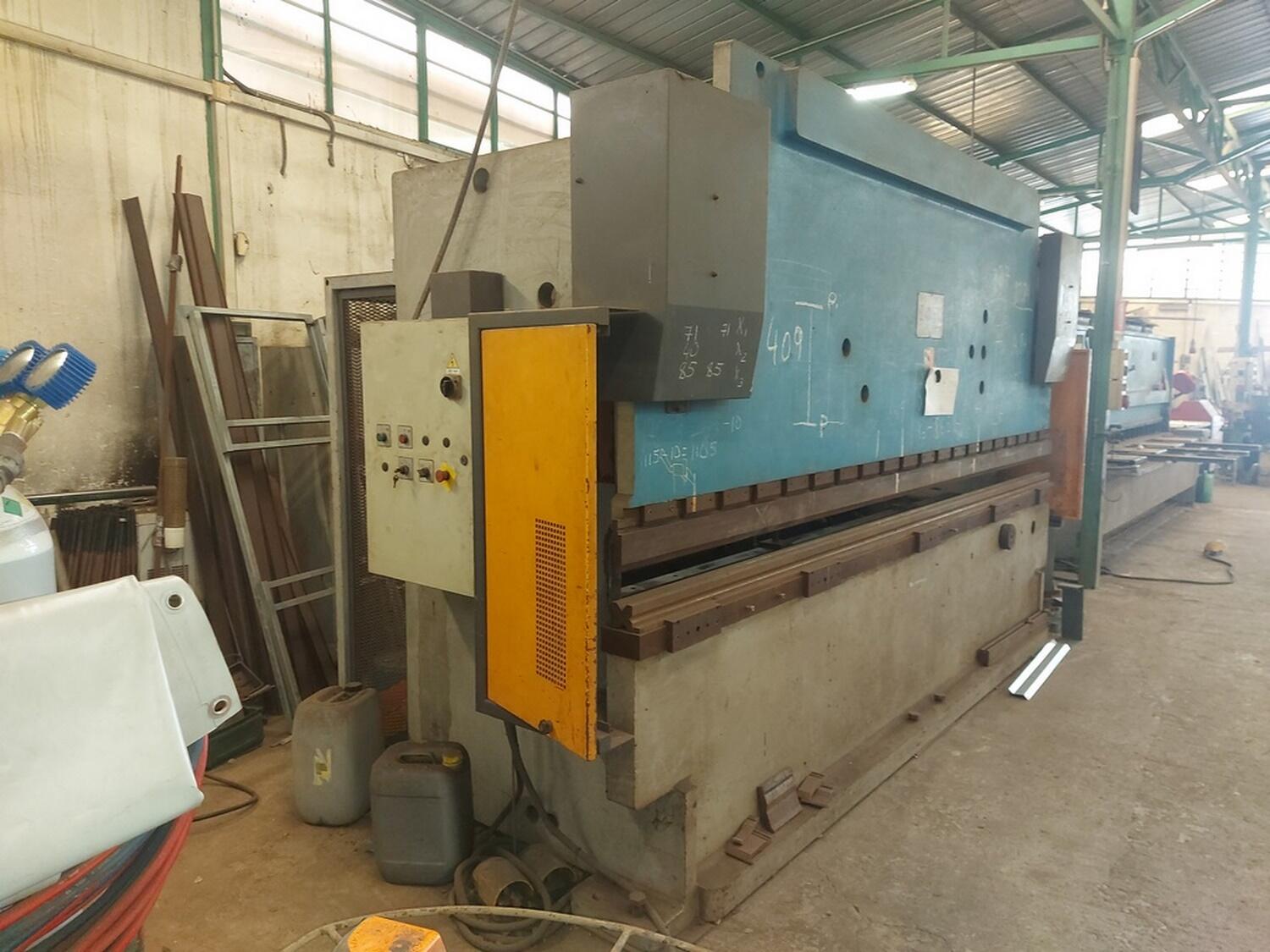 Lot Omag press brake