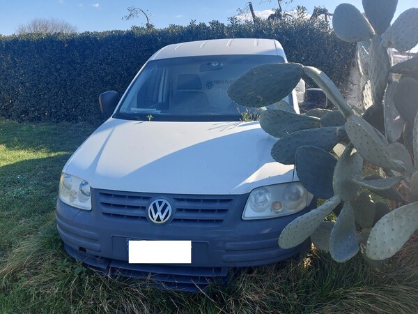 1#6945 Furgone isotermico Volkswagen Caddy e attrezzature da negozio in vendita - foto 4