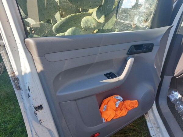 1#6945 Furgone isotermico Volkswagen Caddy e attrezzature da negozio in vendita - foto 8