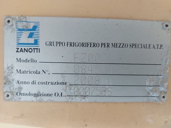 1#6945 Furgone isotermico Volkswagen Caddy e attrezzature da negozio in vendita - foto 13
