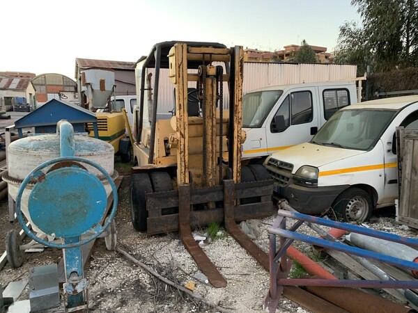 25#6949 Carrello elevatore Fiat OM in vendita - foto 2