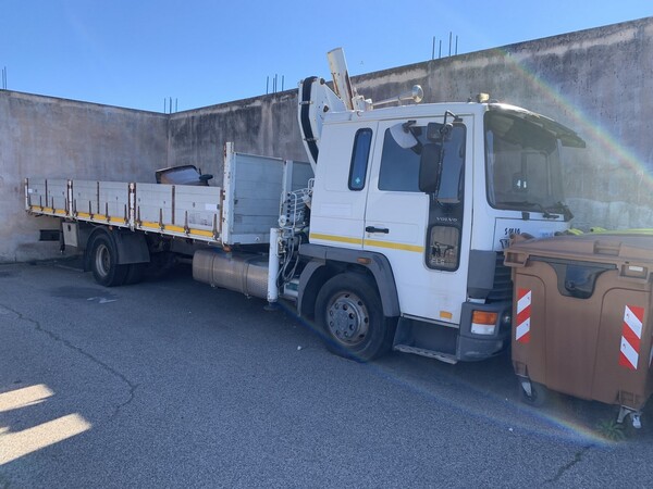 Autocarri in vendita