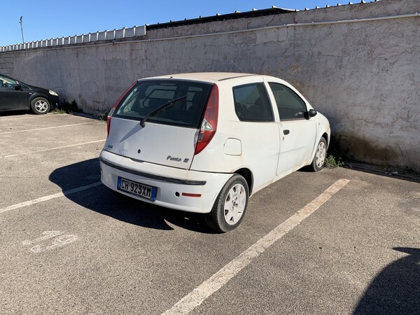 7#6949 Autocarro Fiat Punto in vendita - foto 1
