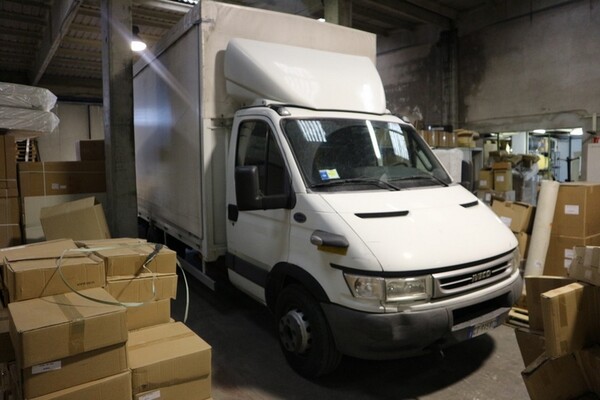 3#6954 Autocarri Iveco ed autovettura Mercedes in vendita - foto 3