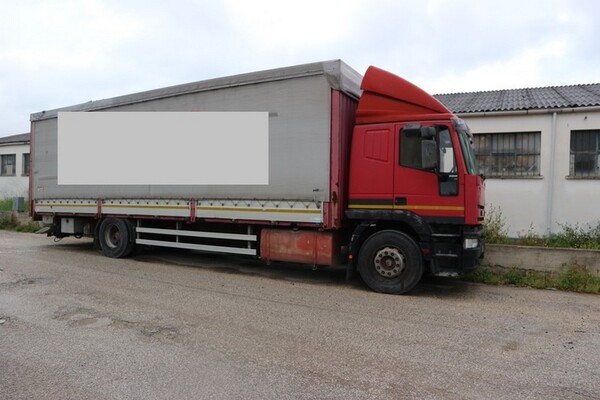3#6954 Autocarri Iveco ed autovettura Mercedes in vendita - foto 9