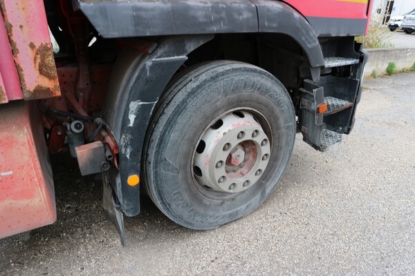 3#6954 Autocarri Iveco ed autovettura Mercedes in vendita - foto 16