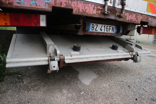 3#6954 Autocarri Iveco ed autovettura Mercedes in vendita - foto 21