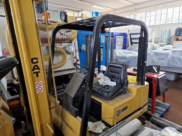 24#6960 Carrelli elevatori Caterpillar e Cesab in vendita - foto 3