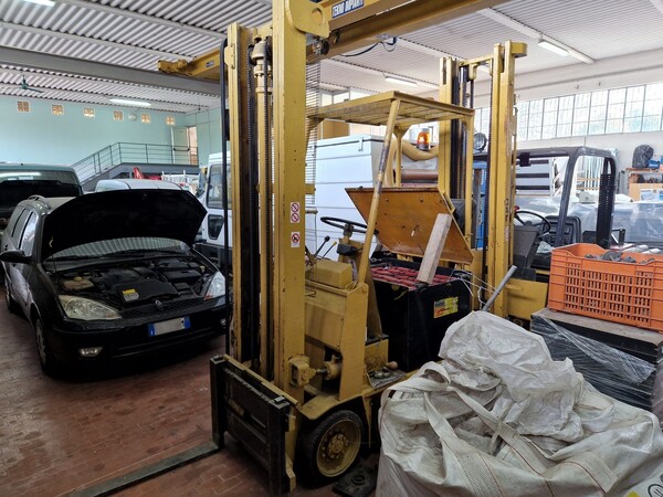 24#6960 Carrelli elevatori Caterpillar e Cesab in vendita - foto 7
