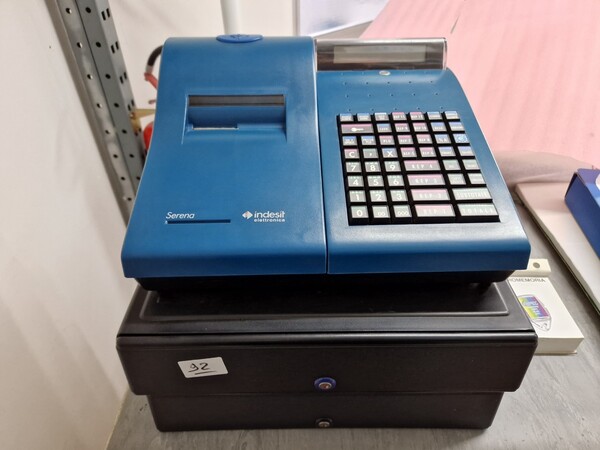 26#6960 Arredo e macchine elettroniche da ufficio in vendita - foto 17