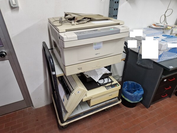 26#6960 Arredo e macchine elettroniche da ufficio in vendita - foto 23