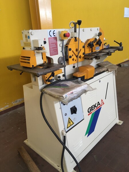 1#6964 Cesoia-Punzonatrice/Tagliaferri Geka Minicrop45 in vendita - foto 4
