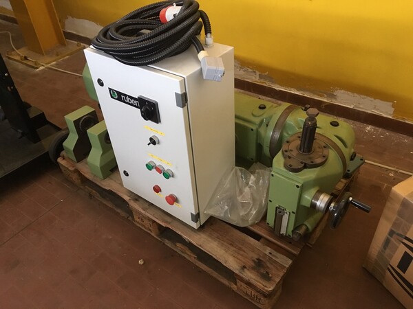 Attrezzatura meccanica in vendita