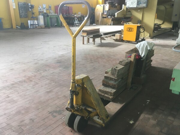 12#6964 Attrezzature per officina meccanica in vendita - foto 30