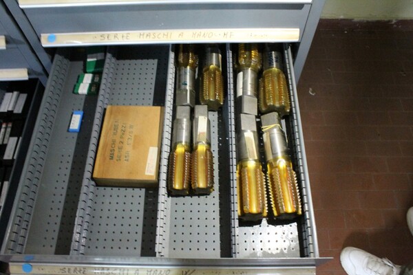 13#69640 Ricambi e utensili officina meccanica in vendita - foto 58