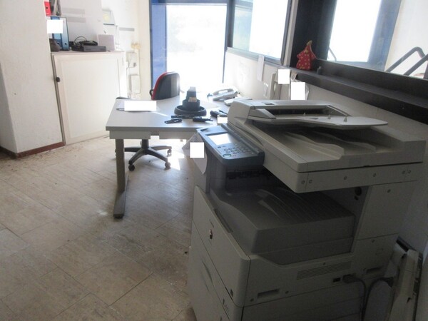 2#6975 Arredi da ufficio e attrezzature di laboratorio in vendita - foto 6