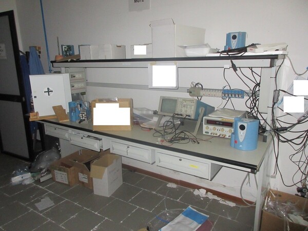 2#6975 Arredi da ufficio e attrezzature di laboratorio in vendita - foto 43