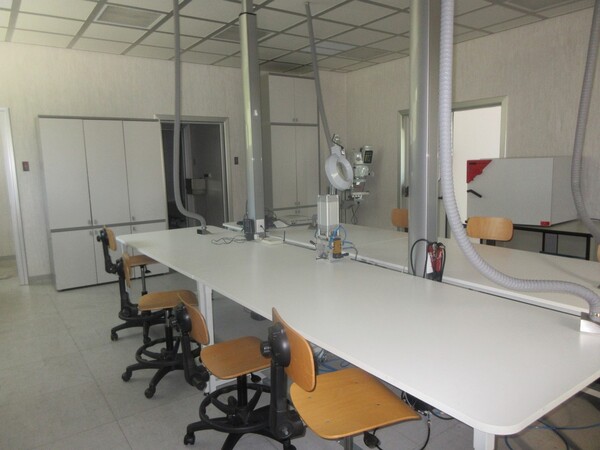 2#6975 Arredi da ufficio e attrezzature di laboratorio in vendita - foto 58