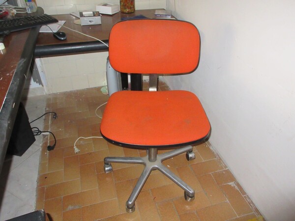 2#6978 Arredi e attrezzature da ufficio in vendita - foto 12