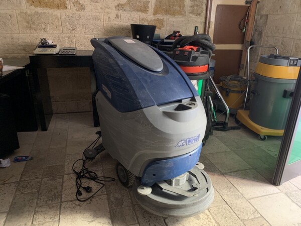 1#6983 Attrezzatura e prodotti per pulizie professionali in vendita - foto 2