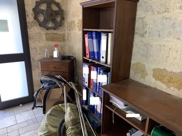 2#6983 Mobili e arredi da ufficio e casa in vendita - foto 4