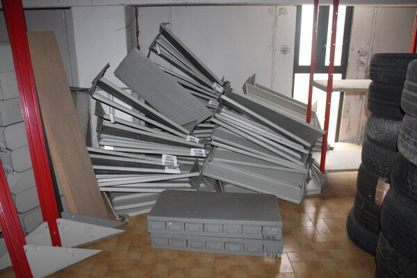 1#6988 Arredamento e attrezzatura da ufficio in vendita - foto 6