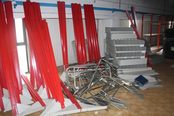 1#6988 Arredamento e attrezzatura da ufficio in vendita - foto 10