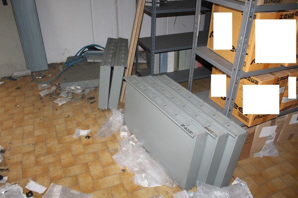 1#6988 Arredamento e attrezzatura da ufficio in vendita - foto 13