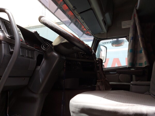 5#6996 Trattore stradale Volvo Truck in vendita - foto 9