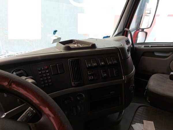 5#6996 Trattore stradale Volvo Truck in vendita - foto 12