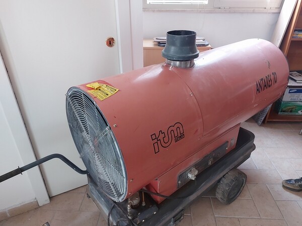 2#7003 Attrezzatura edile e mobili per ufficio in vendita - foto 30