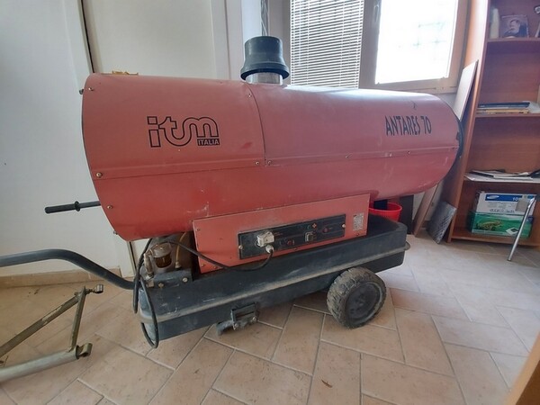 2#7003 Attrezzatura edile e mobili per ufficio in vendita - foto 32