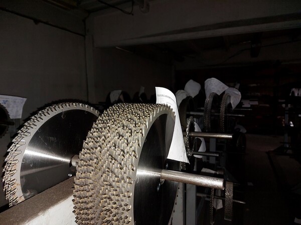 1#7004 Lame Inox e attrezzature officina in vendita - foto 5