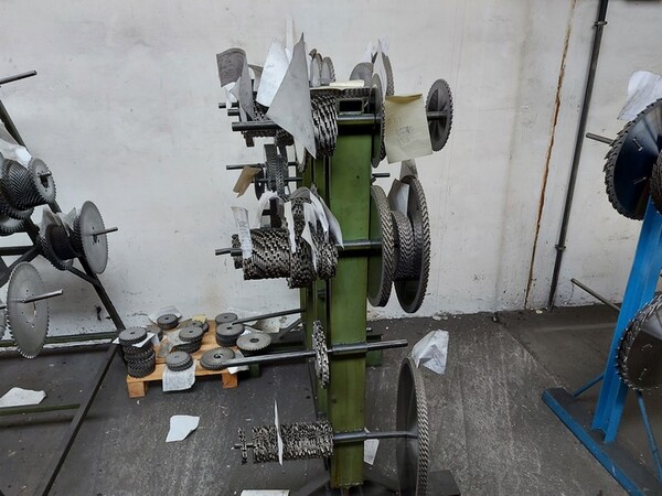 1#7004 Lame Inox e attrezzature officina in vendita - foto 14
