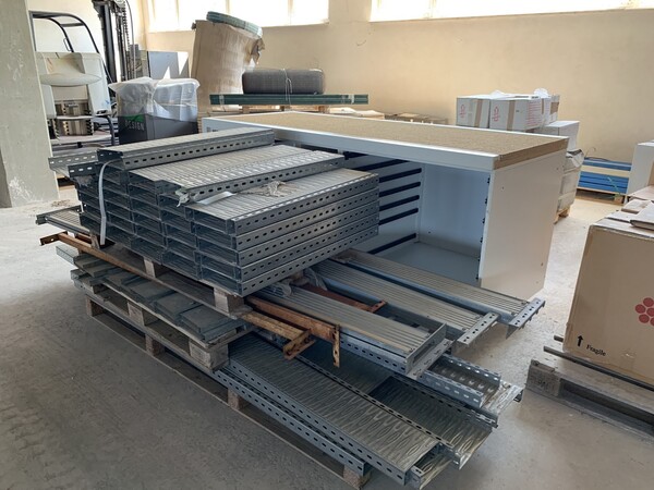 10#7007 Scaffalatura e cesti divisori in vendita - foto 1