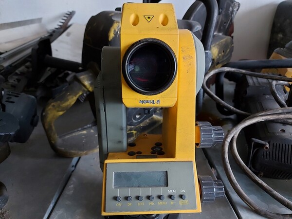 1#7010 Magazzino di materiale edile con attrezzature e utensili in vendita - foto 27