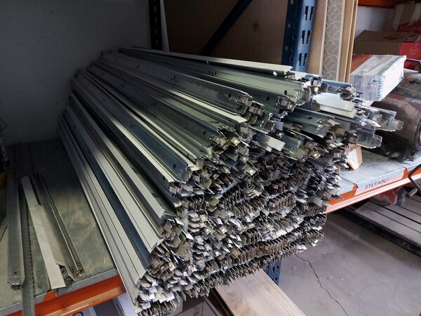 1#7010 Magazzino di materiale edile con attrezzature e utensili in vendita - foto 30