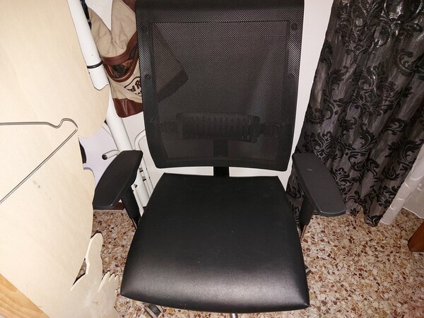 2#7010 Arredo e macchine elettroniche da uffico in vendita - foto 9