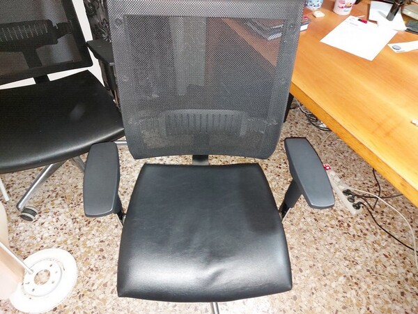 2#7010 Arredo e macchine elettroniche da uffico in vendita - foto 10