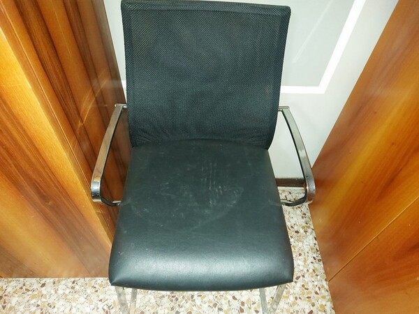 2#7010 Arredo e macchine elettroniche da uffico in vendita - foto 11