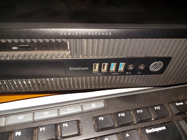 2#7010 Arredo e macchine elettroniche da uffico in vendita - foto 14