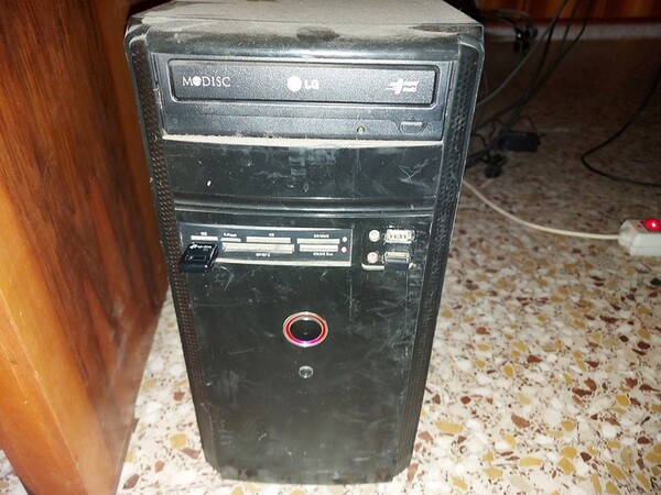 2#7010 Arredo e macchine elettroniche da uffico in vendita - foto 20