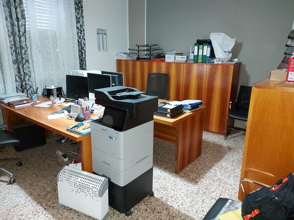 2#7010 Arredo e macchine elettroniche da uffico in vendita - foto 23