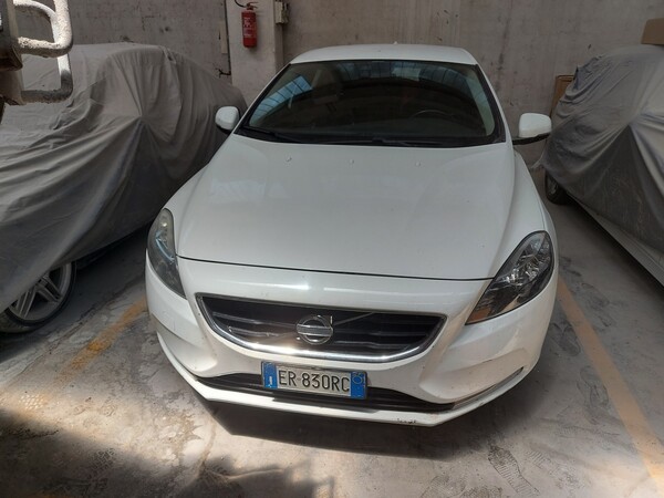 2#7021 Autovettura Volvo V40 in vendita - foto 2